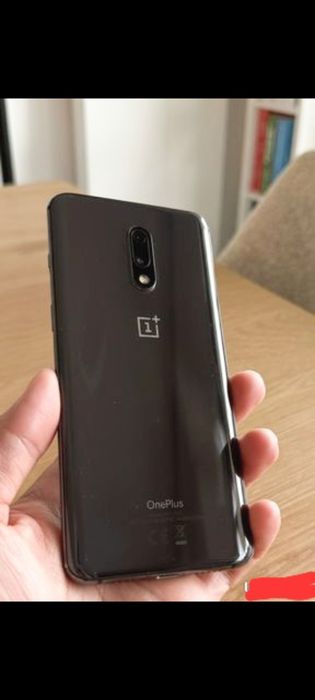 One Plus 7 .. 256Gb 8Gb dualsim ..stare excelenta