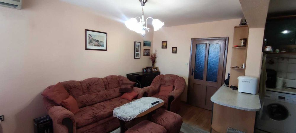 Продава се Двустаен апартамент в Варна, Лятно кино Тракия - 70 кв.м за 1929 €/кв.м - Снимка #3