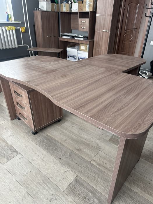 Стол руководителя