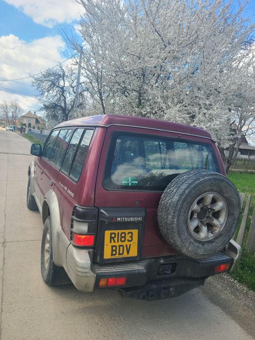 Mitubishi shogun 3.0 benzină manual