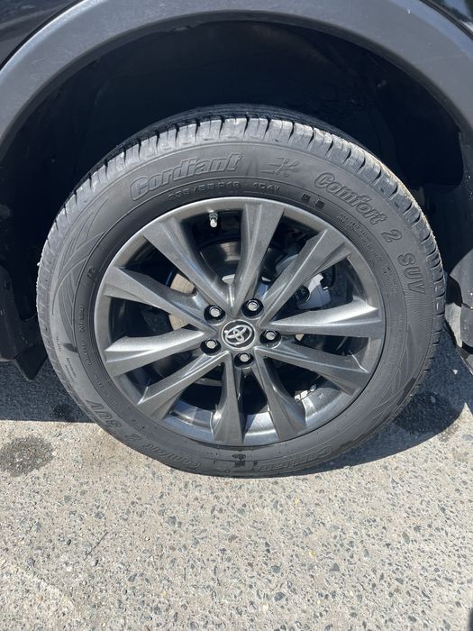 Продам резину на 18