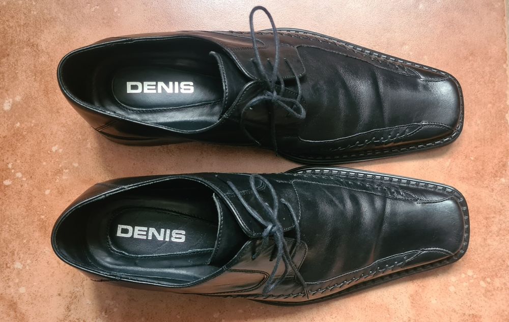 Pantofi din piele