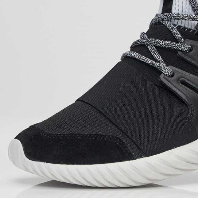 Adidasi Adidas Tubular Doom marimea 43 1/3