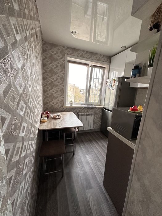 продам 2х ком кв 48кв