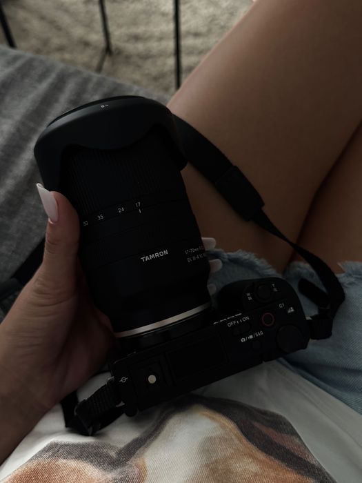 SONY zvKIT Foto/Video & Vlogging Mirrorless cu Obiectiv