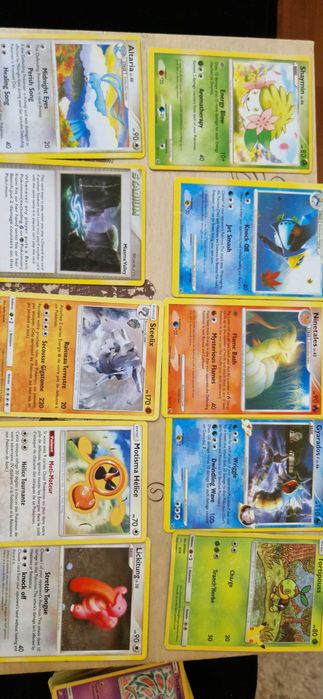 Pokemon Lot 70 Cartes Pokemon TCG - Cărți Vintage 2009 + Ediții Speciale (Holo)