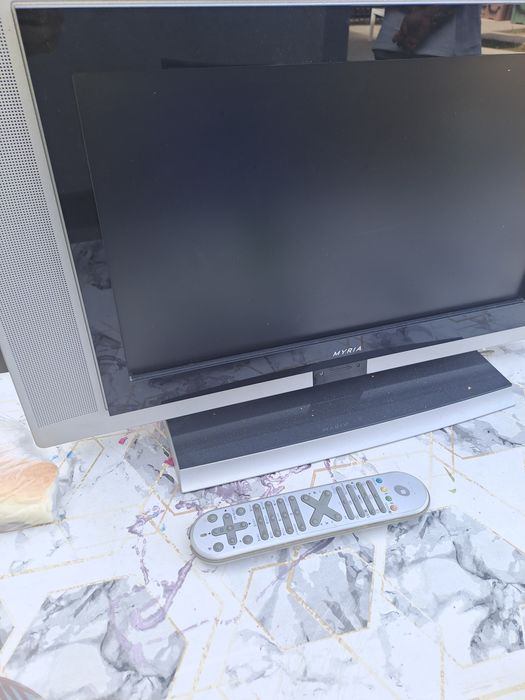 Vand 2 televizoare pret 100 lei ambele. Sunt functionale
