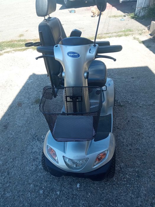 scuter electric pentru persoane cu dizabilități