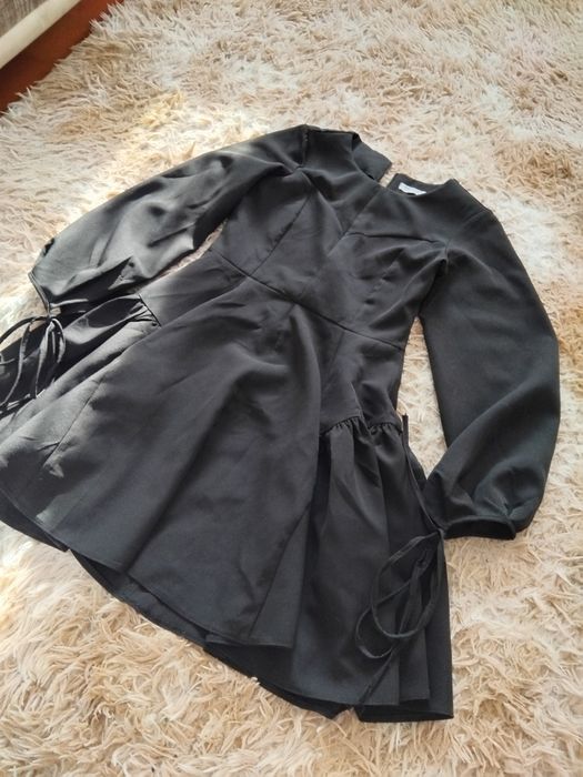 платье чёрное на девушку