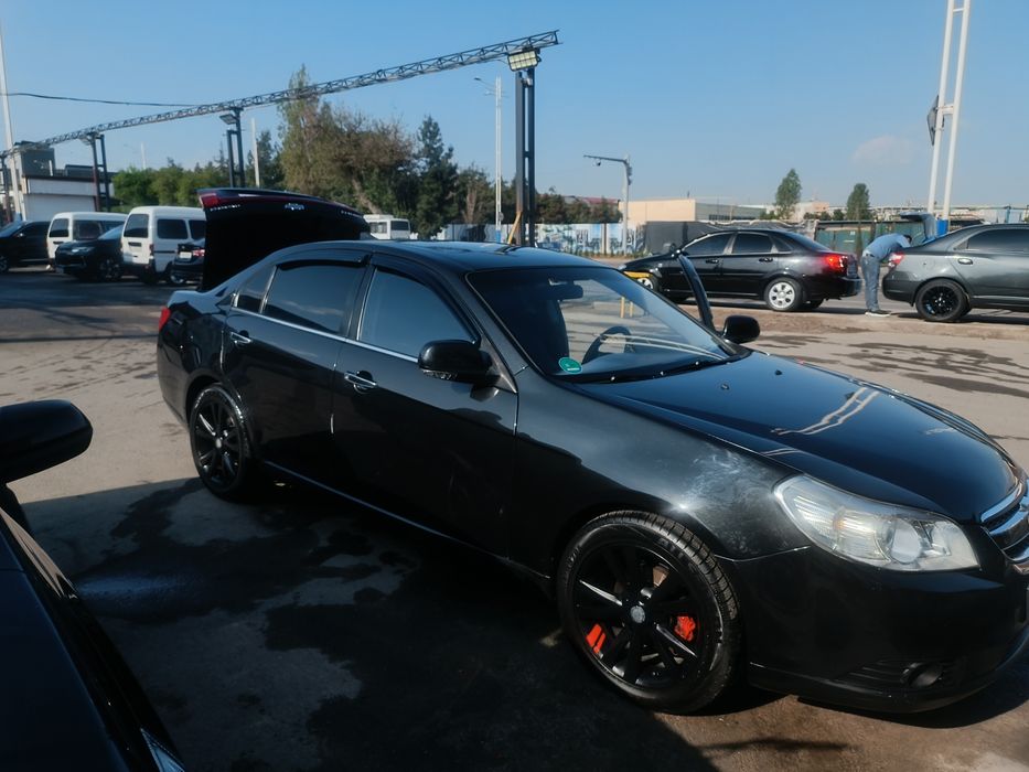 Продам автомобиль эпика 2.4 мотор автомат коробка метан газ