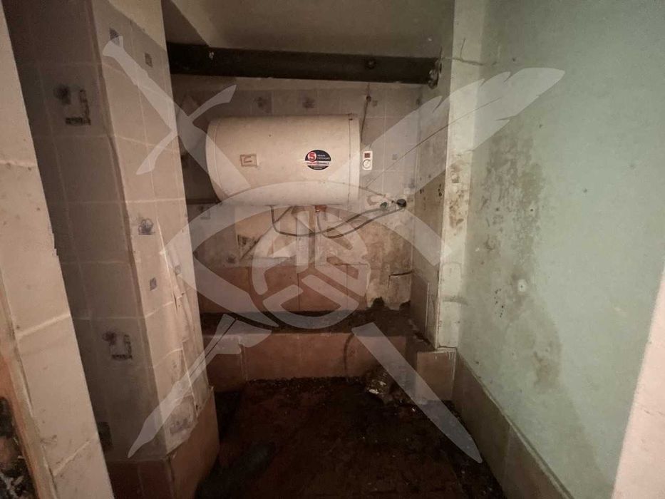 Продава се Двустаен апартамент в Варна, Лятно кино Тракия - 81 кв.м за 433 €/кв.м - Снимка #6