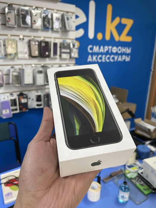 Iphone se 2020г 128gb