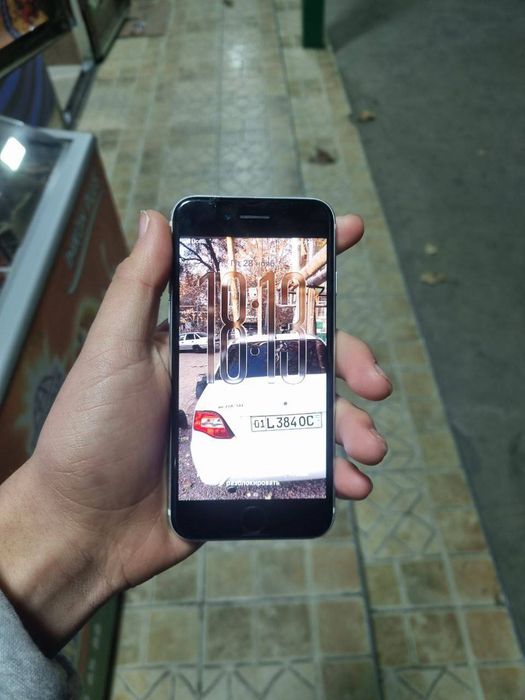 Iphone se 2020 ochilmaga Xali sotilmagan bemalol telefon qivuriyla
20