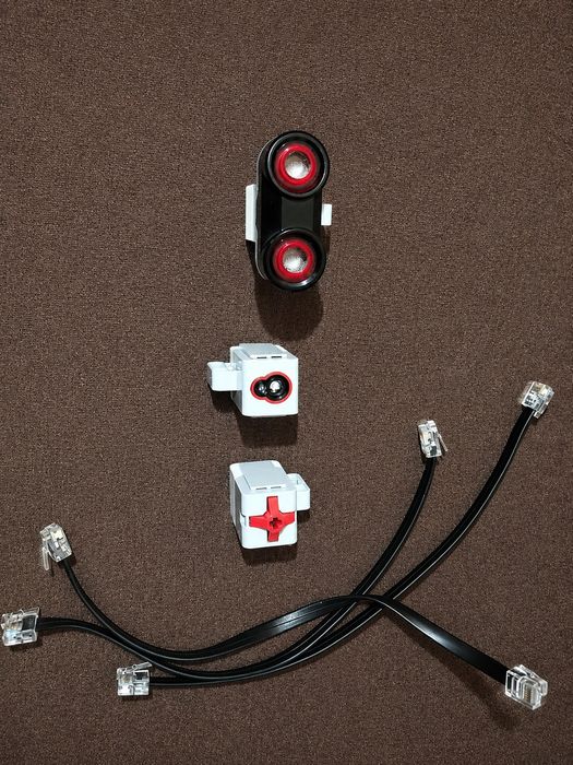 LEGO MINDSTORMS EV3  комплект из 3 датчиков + кабели