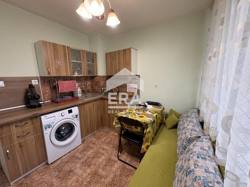 Продава се Едностаен апартамент в Добрич, Център - 45 кв.м за 1623 €/кв.м - Снимка #2