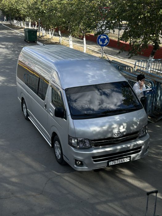 Услуги микроавтобуса тойота хайс пассажирские перевозки аренда автобус