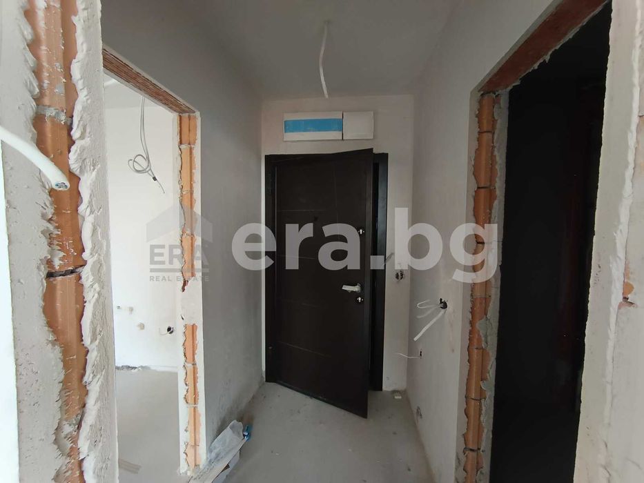 Продава се Двустаен апартамент в Варна, м-т Траката - 60 кв.м за 2167 €/кв.м - Снимка #3