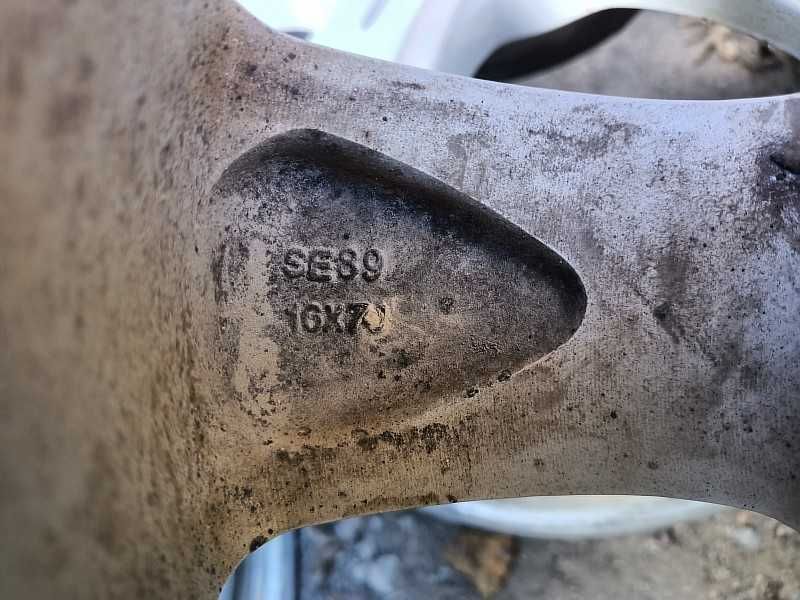 Продам легкосплавные диски R16  5*108