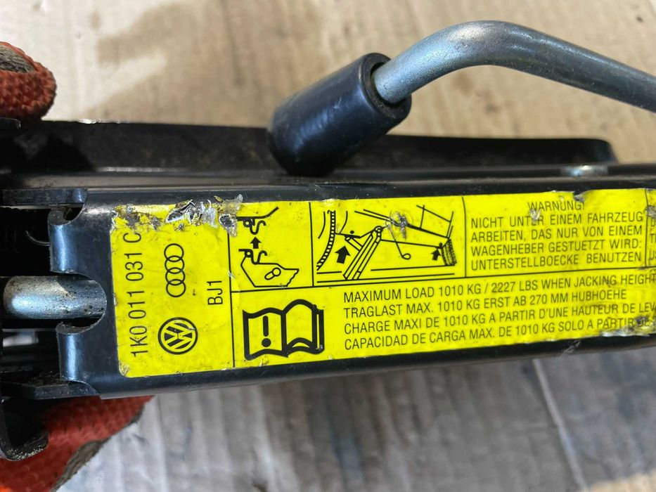 Авто Крик Авариен Крик Audi A4 A6 VW Passat Seat Altea Skoda Superb