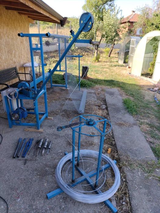 Машина за плетене на оградна мрежа