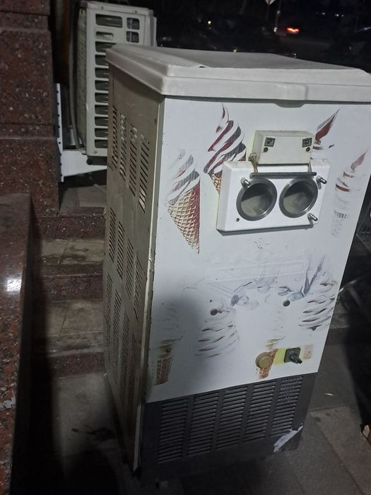 Frezer sotiladi 380w
