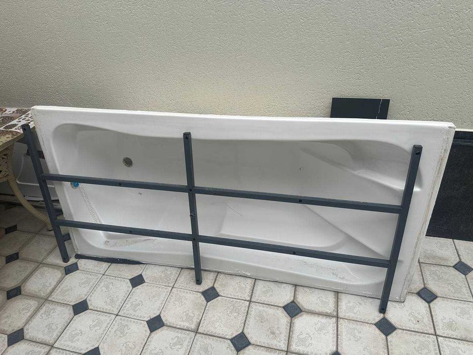 Ванна акриловая в отличном состоянии