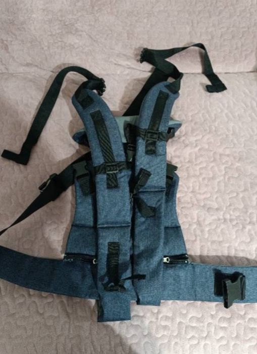 Детский стульчик для кормления ребенка