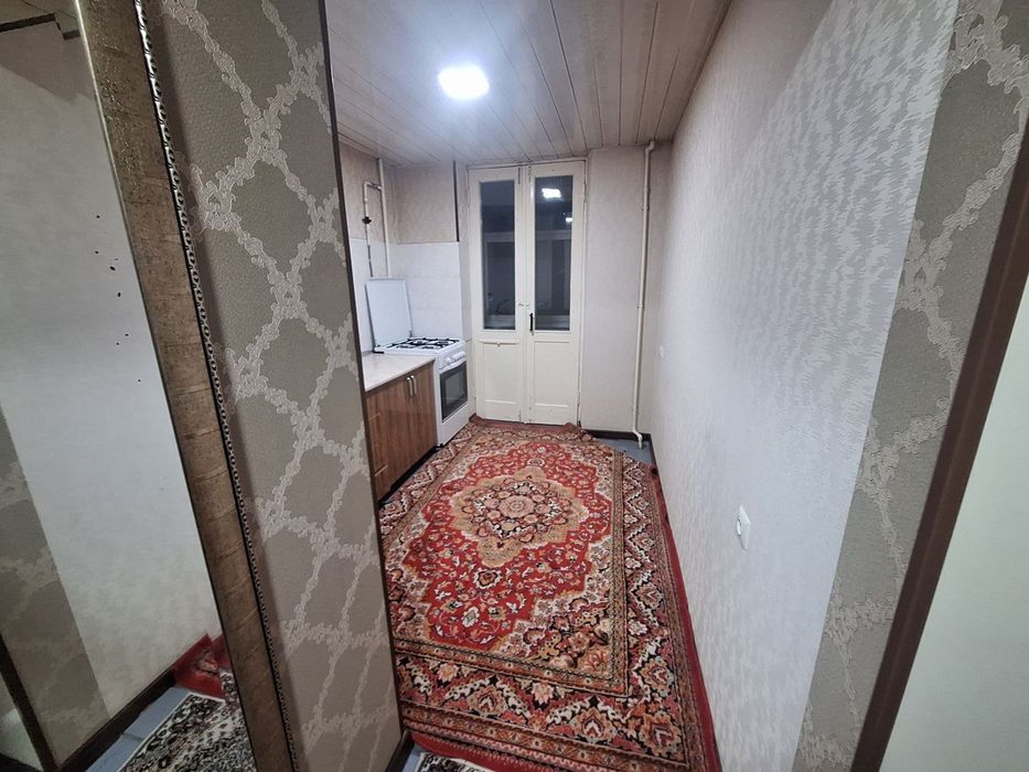 Чиланзар 1 1/3/4 балкон 1х6