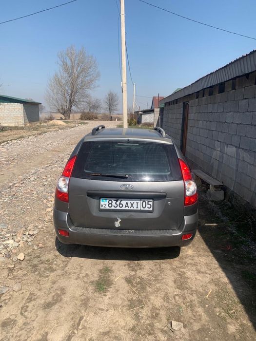 Лада приора универсал