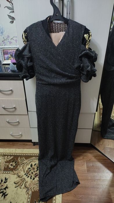 Продам платье за 8.000