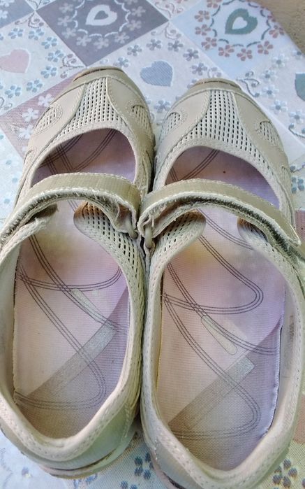 Оригинални сандали