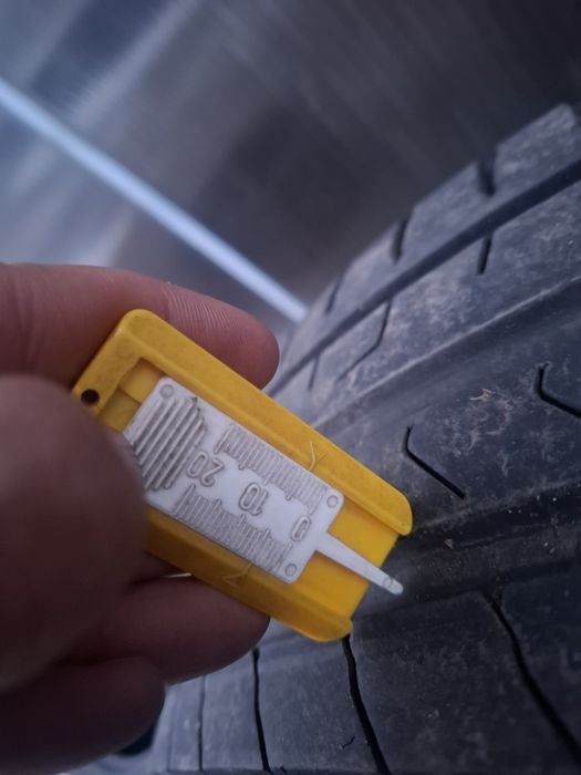 2бр. Летни гуми Continental 225/55/17 дот 2025 грайфер 4.9мм