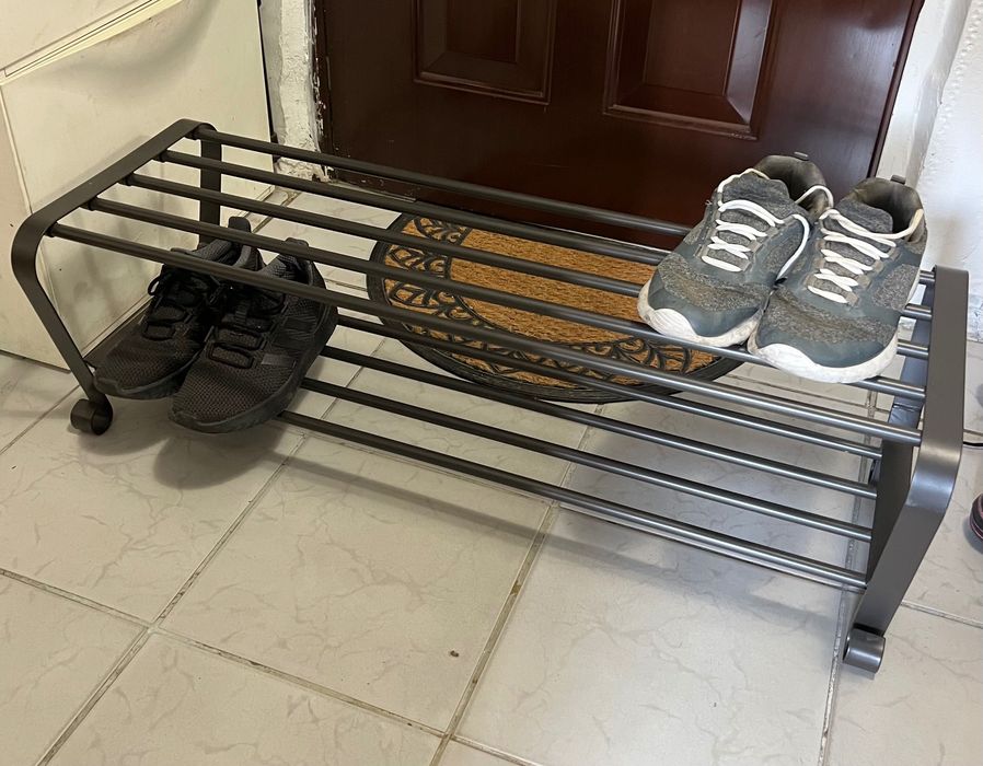 Pantofar metalic Ikea