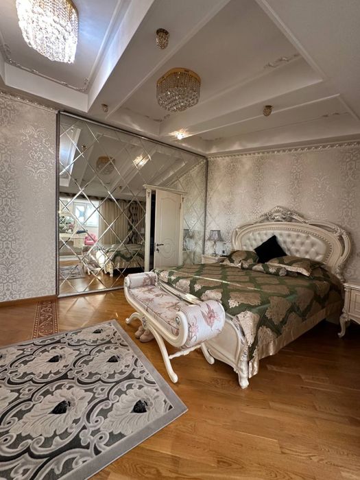 Продаётся 3 комнатная квартира на Ойбеке