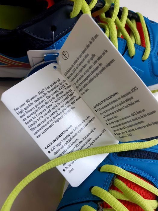 Asics оригинални маратонки нови