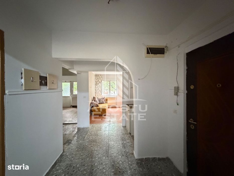 Apartament 3 camere decomandat et.P acces din strada Lipovei Timișoara
