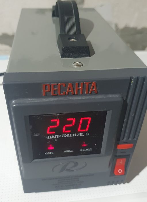 Стабилизатор напряжения