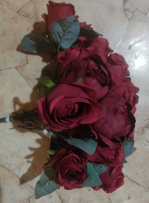 Цветы искусственные 100тг.