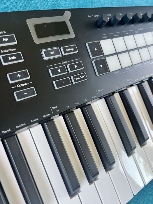 Novation Launchkey 37, impecabila