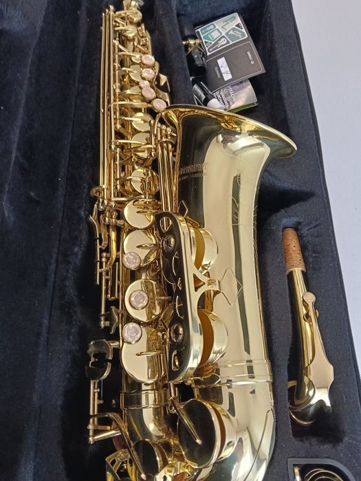 Saxofon Tohan  TAS 180