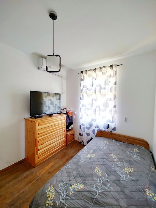 Собственикът продава еднофамилна къщата. На 18 км от гр. Приморско.