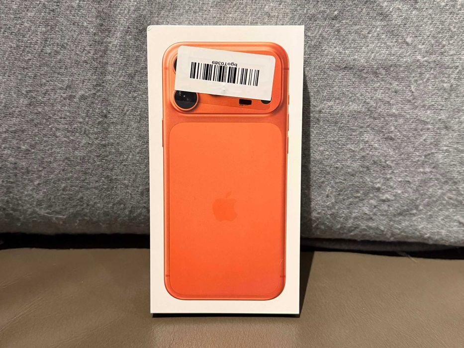 ЧИСТО НОВ! iPhone 17 Pro Max - 256GB Cosmic Orange - 1Г. ГАРАНЦИЯ!
