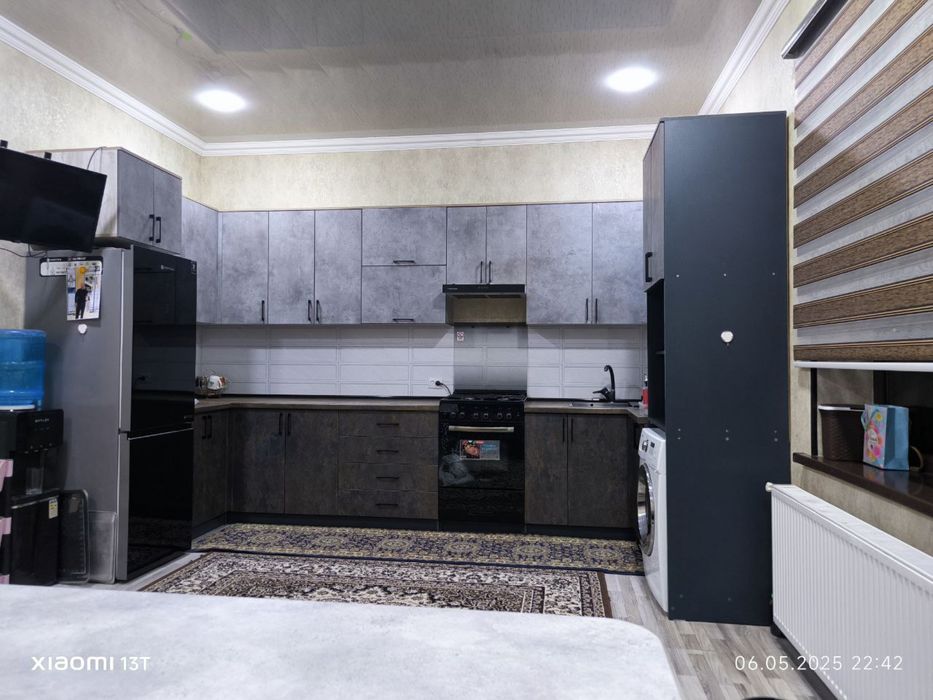 чуткара катэдж сотилади. евро ремонт. бакавой.