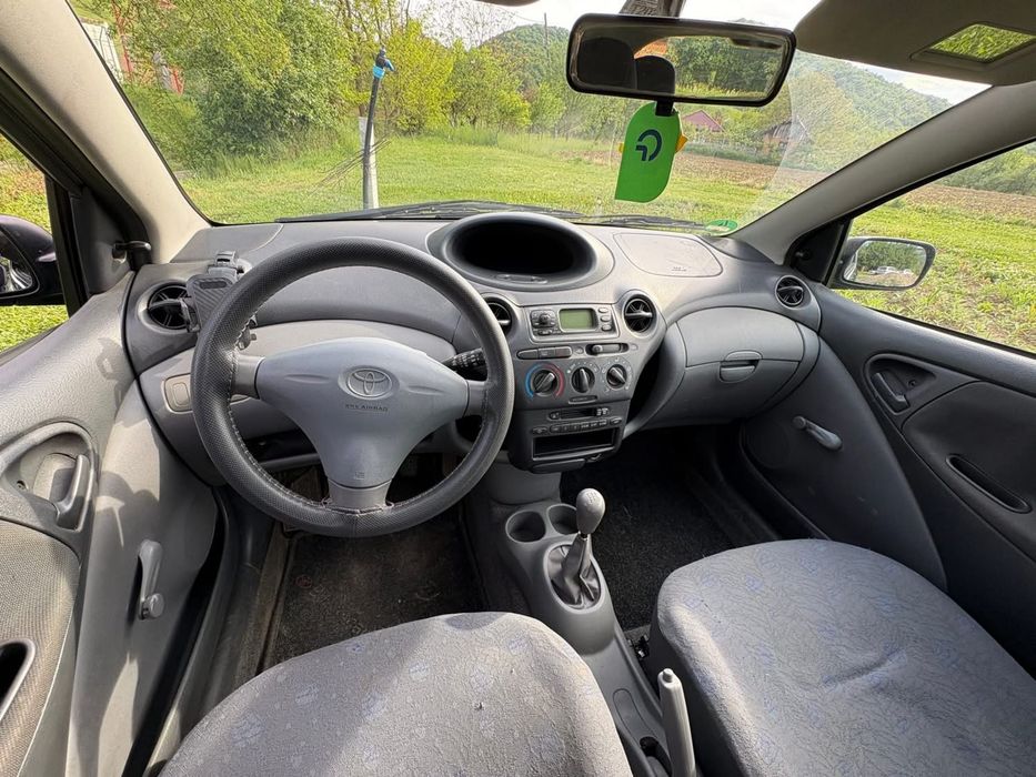 TOYOTA Yaris 2001 — imagine 4