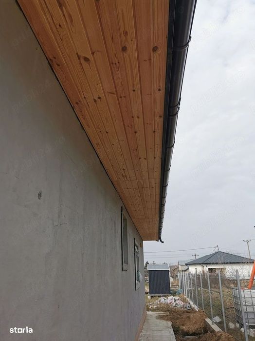 Vand casa la gri Popricani
