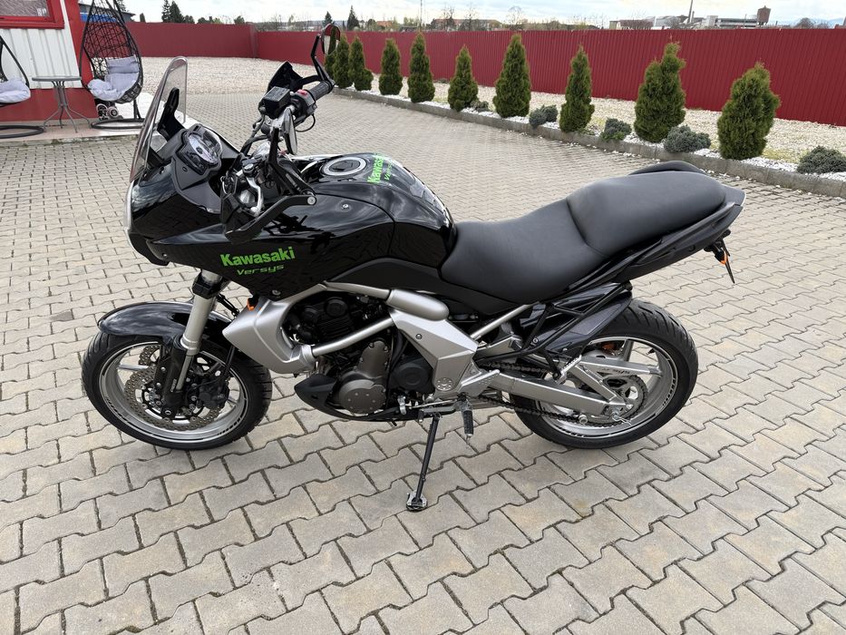 KAWASAKI VERSYS 650 ABS FATA+SPATE IMPECABIL=fara zgarieturi,km reali, multe dotari,recent adus din Germania,revizie generala 2025 pentru pretentiosi