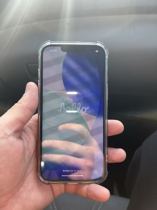 Продам айфон 13 в идеальном состоянии