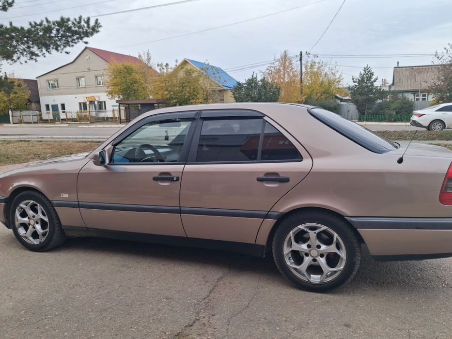Продам Мерседес с 180