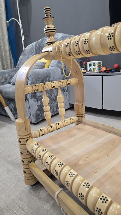 Бесик натуральное дерево