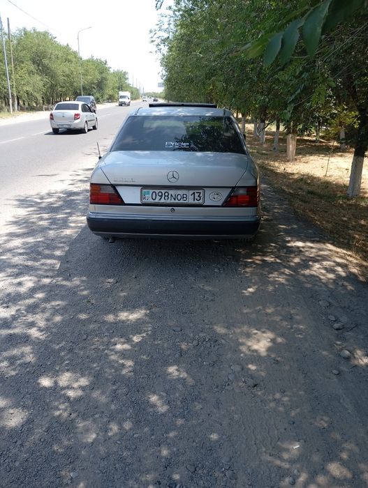 Мерседес бенз  w124